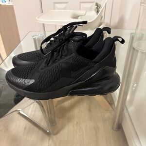 Nike Men's Air Max 270 Shoes